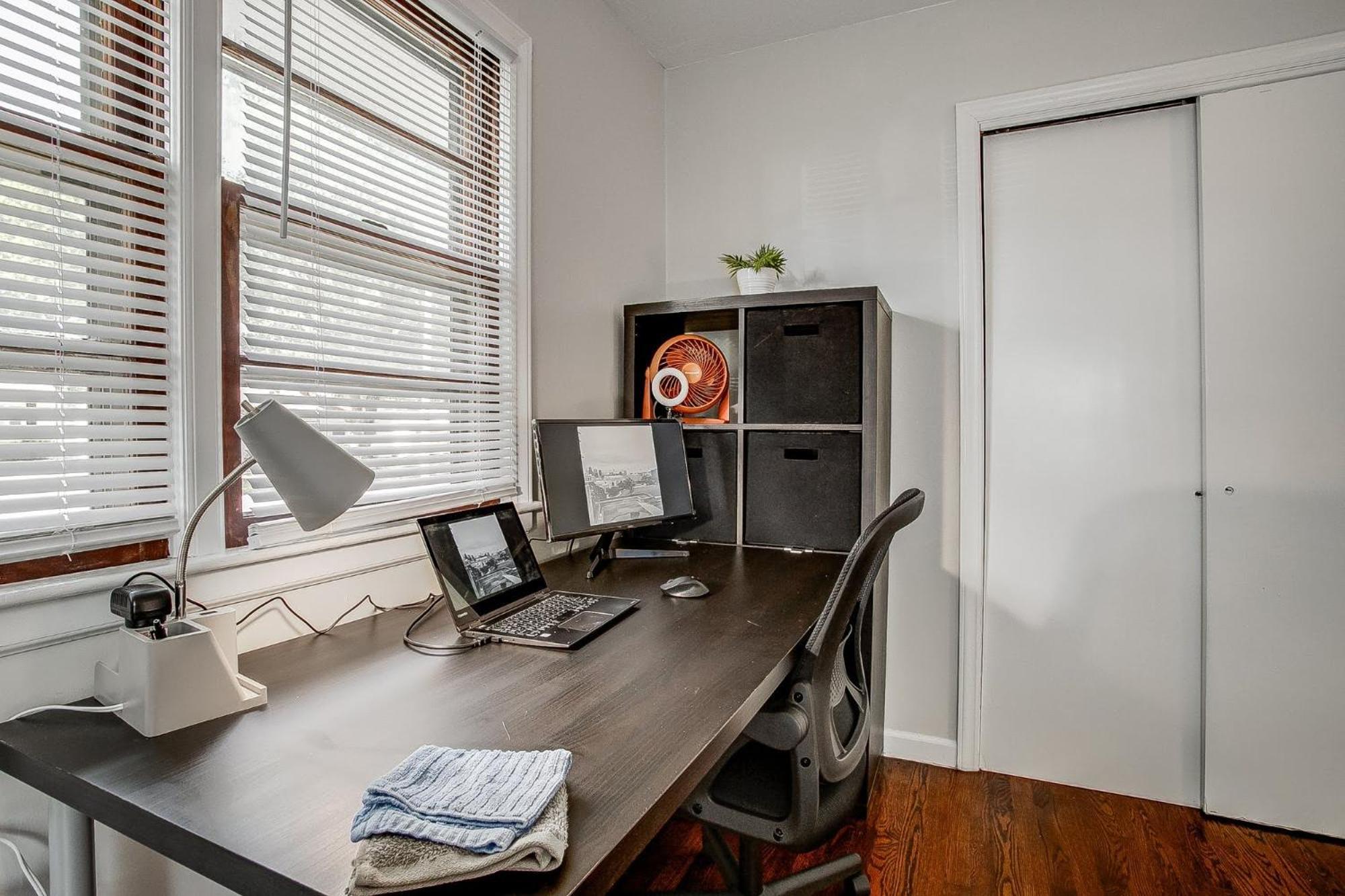 Chic Home With Huge Grassy Yard 7 Mins To Arrowhead Stadium إندبيندينس المظهر الخارجي الصورة